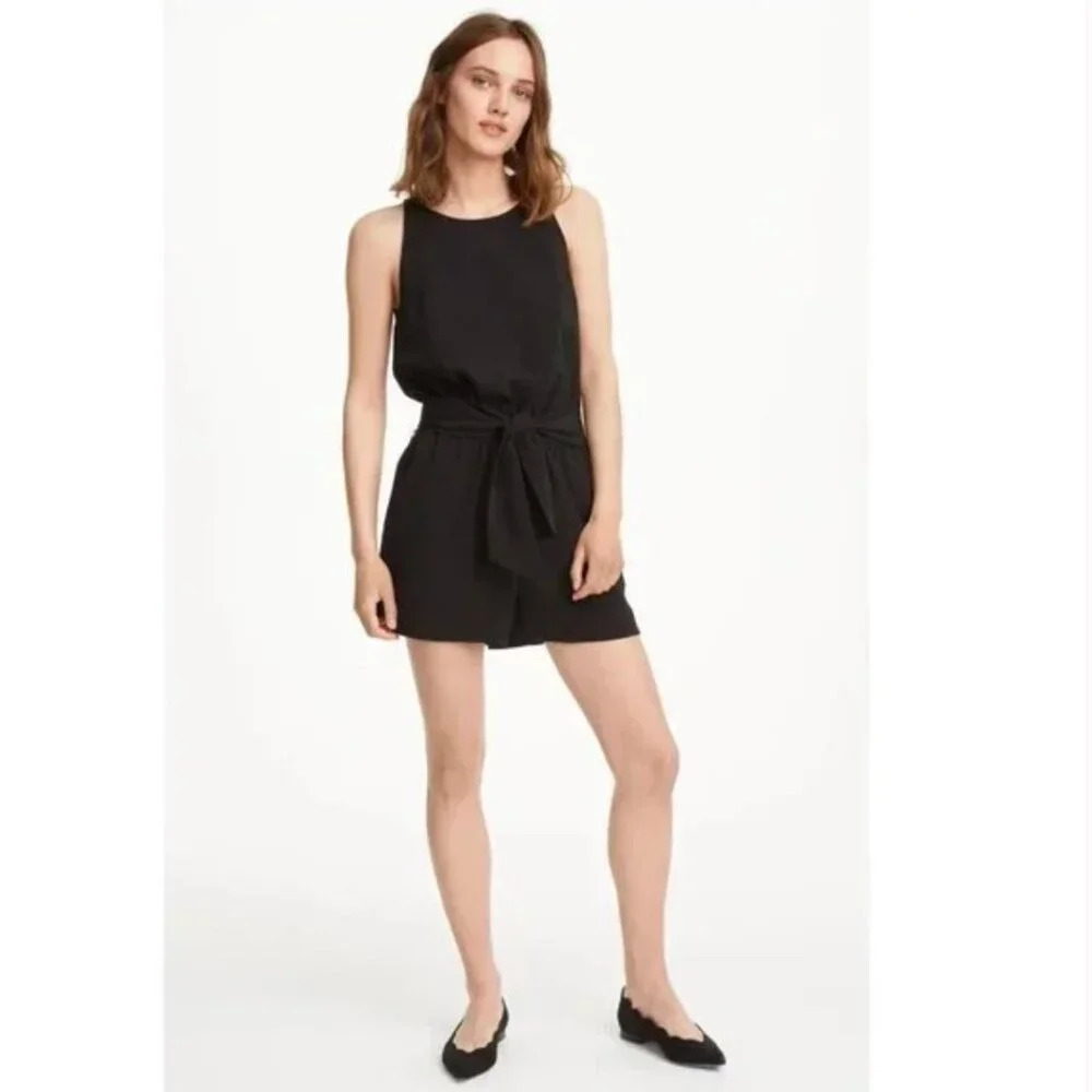 Club Monaco Taye Black Romper Sleeveless Shorts w/ Belt Size 4 Women's NWT